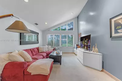 10220 SW 140th St, Miami, FL 33176 - Photo 13