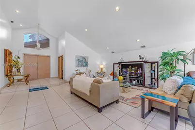 10220 SW 140th St, Miami, FL 33176 - Photo 9