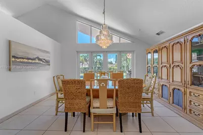 10220 SW 140th St, Miami, FL 33176 - Photo 11