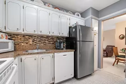 400 S Cypress Rd #424, Pompano Beach, FL 33060 - Photo 13