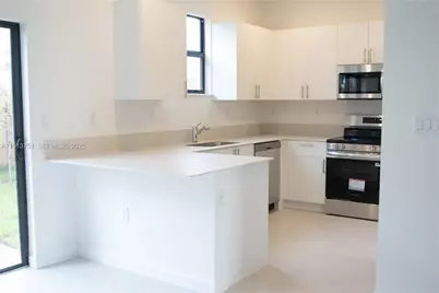 23250 SW 133rd Ct, Homestead, FL 33032 - Photo 5