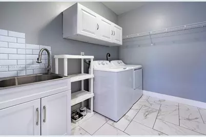 4920 NE 1st Ter, Oakland Park, FL 33334 - Photo 27