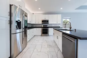 4920 NE 1st Terrace, Oakland Park, FL 33334 - Photo 15