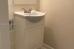 165 Riviera Cir, Weston, FL 33326 - Photo 13