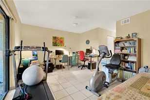 10857 NW 7th St, Miami, FL 33172 - Photo 31