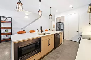 1226 NE 11th Ave, Fort Lauderdale, FL 33304 - Photo 5