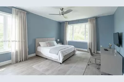 1070 W 43rd Pl #38, Hialeah, FL 33012 - Photo 1