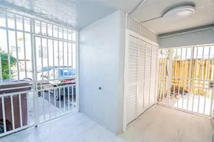 1070 W 43rd Pl, Hialeah, FL 33012 - Photo 17