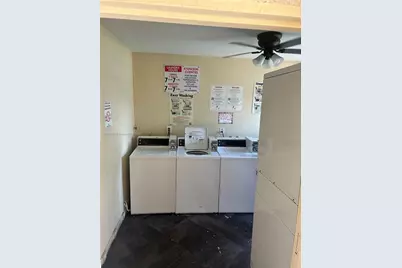 1051 SW 1st St #404, Miami, FL 33130 - Photo 7