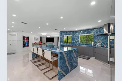 6180 Pine Tree Dr, Miami Beach, FL 33140 - Photo 33