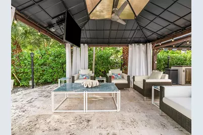 6180 Pine Tree Dr, Miami Beach, FL 33140 - Photo 79