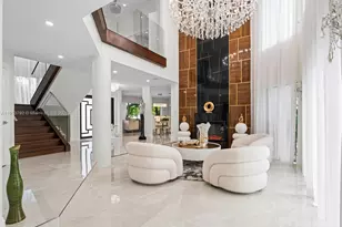 6180 Pine Tree Dr, Miami Beach, FL 33140 - Photo 9