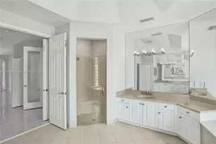 2553 Jardin Manor, Weston, FL 33327 - Photo 37