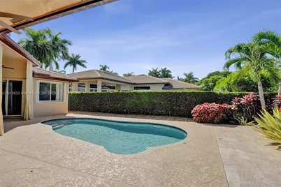 2553 Jardin Mnr, Weston, FL 33327 - Photo 47