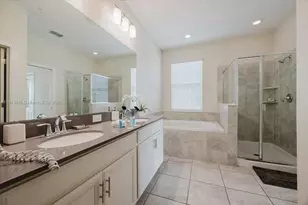 525 Ocean Course Ave, Other City - In The State Of Florida, FL 33896 - Photo 13