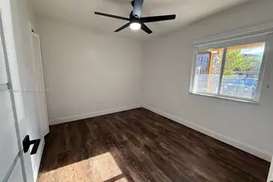 930 NE 34th Ave, Homestead, FL 33033 - Photo 11