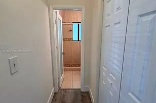 570 NE 69th St, Miami, FL 33138 - Photo 15