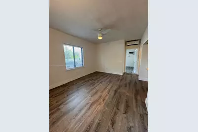 570 NE 69th St #1, Miami, FL 33138 - Photo 3