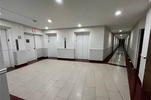 2899 Collins Ave, Miami Beach, FL 33140 - Photo 15