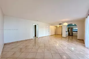 555 NE 30th St, Miami, FL 33137 - Photo 23