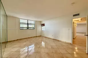 555 NE 30th St, Miami, FL 33137 - Photo 37