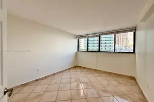 555 NE 30th St, Miami, FL 33137 - Photo 25