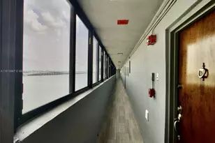 555 NE 30th St, Miami, FL 33137 - Photo 3