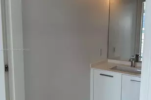 1300 Brickell Bay Dr, Miami, FL 33131 - Photo 9