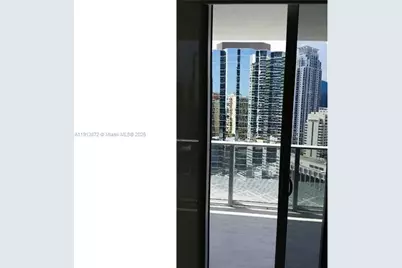 1300 Brickell Bay Dr #2400, Miami, FL 33131 - Photo 19