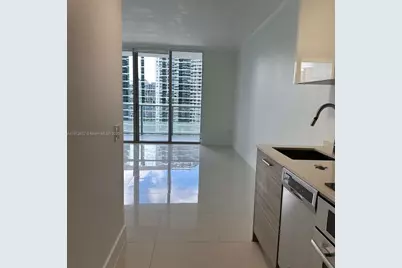 1300 Brickell Bay Dr #2400, Miami, FL 33131 - Photo 3