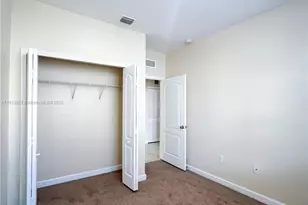 1658 SE 28th Ct, Homestead, FL 33035 - Photo 11