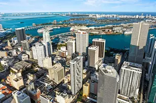 151 SE 1st St, Miami, FL 33131 - Photo 11