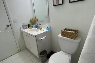 17911 NW 68th Ave, Hialeah, FL 33015 - Photo 9