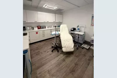 2500 E Hallandale Beach Blvd, Hallandale Beach, FL 33009 - Photo 17