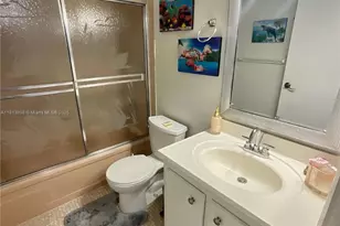 7690 NW 18th St, Margate, FL 33063 - Photo 21