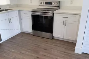 16639 Hemingway Dr, Weston, FL 33326 - Photo 7