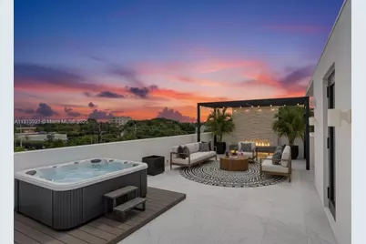 529 NE 61st St, Miami, FL 33137 - Photo 1