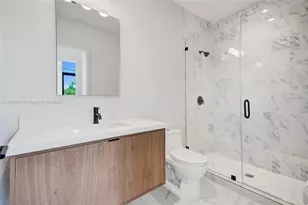 529 NE 61st St, Miami, FL 33137 - Photo 11