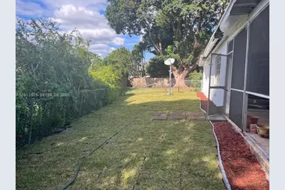 2070 NW 82nd Ave, Pembroke Pines, FL 33024 - Photo 5