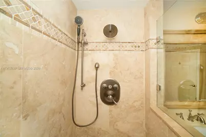 17100 N Bay Rd #1107, Sunny Isles Beach, FL 33160 - Photo 35