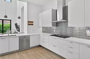 5999 E Brookfield Cir E, Hollywood, FL 33312 - Photo 15