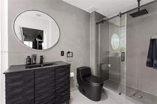 1700 Meridian Ave, Miami Beach, FL 33139 - Photo 13