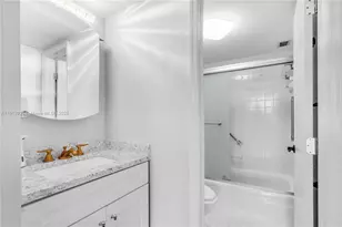 600 Three Islands Boulevard, Hallandale Beach, FL 33009 - Photo 5