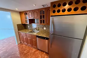 900 Bay Dr, Miami Beach, FL 33141 - Photo 3