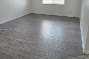 10820 SW 200th Dr, Cutler Bay, FL 33157 - Photo 5