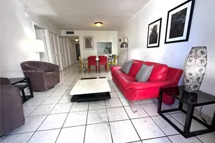 1665 Bay Rd, Miami Beach, FL 33139 - Photo 3