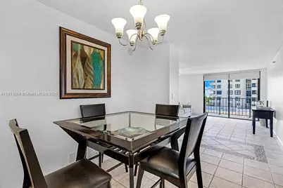 2625 Collins Ave #702, Miami Beach, FL 33140 - Photo 5