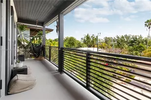3554 W Glencoe St, Miami, FL 33133 - Photo 27