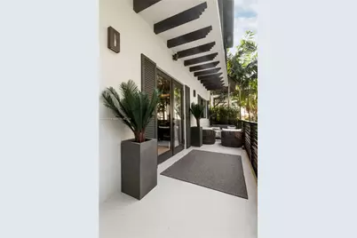 3554 W Glencoe St, Miami, FL 33133 - Photo 17