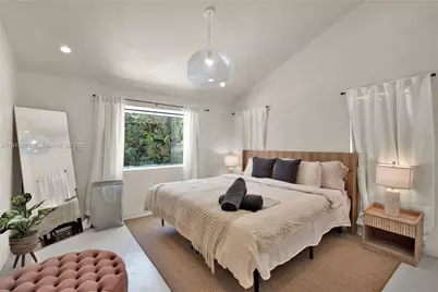 520 Bay Point Rd, Miami, FL 33137 - Photo 35